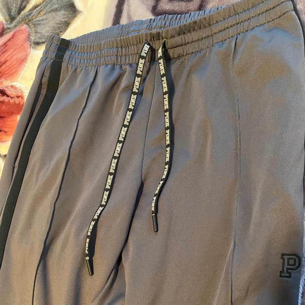 Worn one time cuz it was big on me I love it